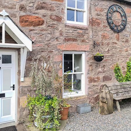 Alexander Courtyard Villa Inverness Eksteriør billede